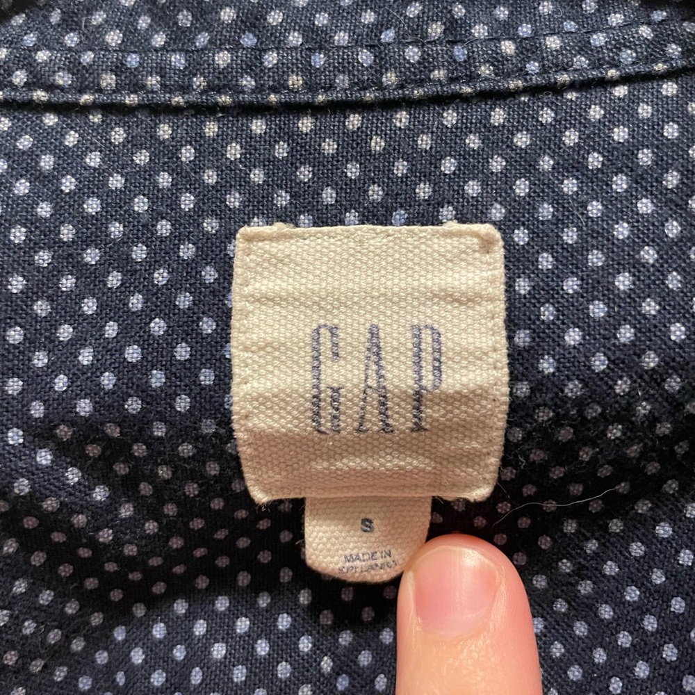 GAP button down - Picture 2 of 2